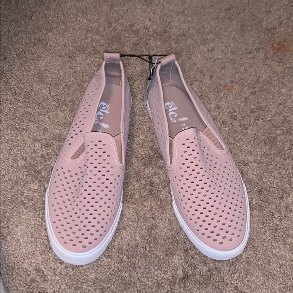 Rue 21 Pink Women’s Casual Slip on Shoe